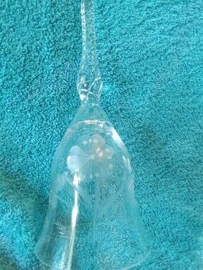 #061 Etched Glass Bell with Floral Motif - Clear